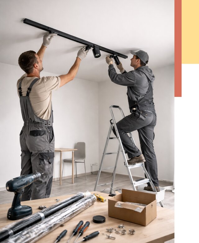 Установка трековых светильников в натяжной потолок в Баксане от 4243 руб. | ОТДЕЛОЧНИК-Бкс